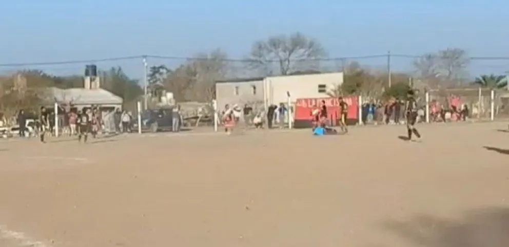 Brutal agresión a un árbitro durante un partido en Córdoba