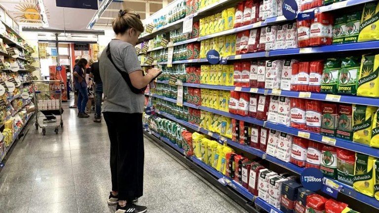 Fuerte caída en el consumo masivo en la primera semana de agosto