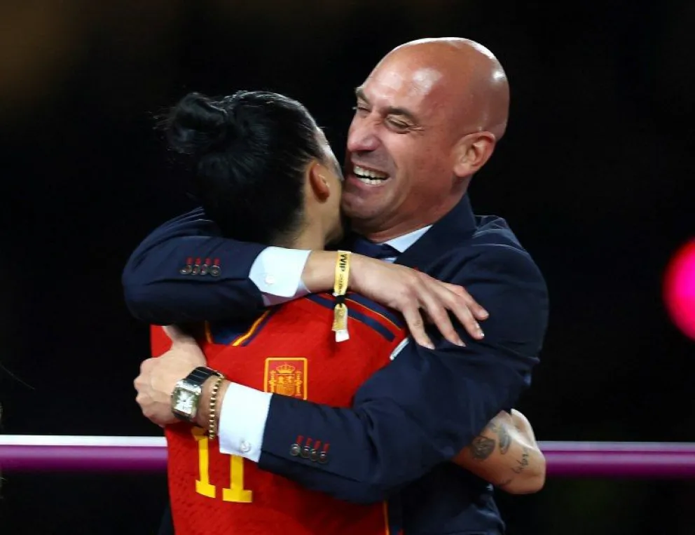 La polémica defensa del representante de la Asociación Europea de Clubes a Rubiales tras besar sin consentimiento a una jugadora