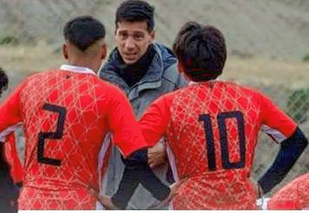 Los seleccionados Sub 15 y Sub 17 entrenan en Palazzo