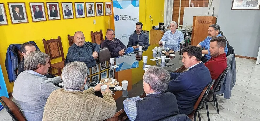 Tras la aprobación de la Ley Bases, la FECh convocó a una cumbre para analizar el impacto en Chubut