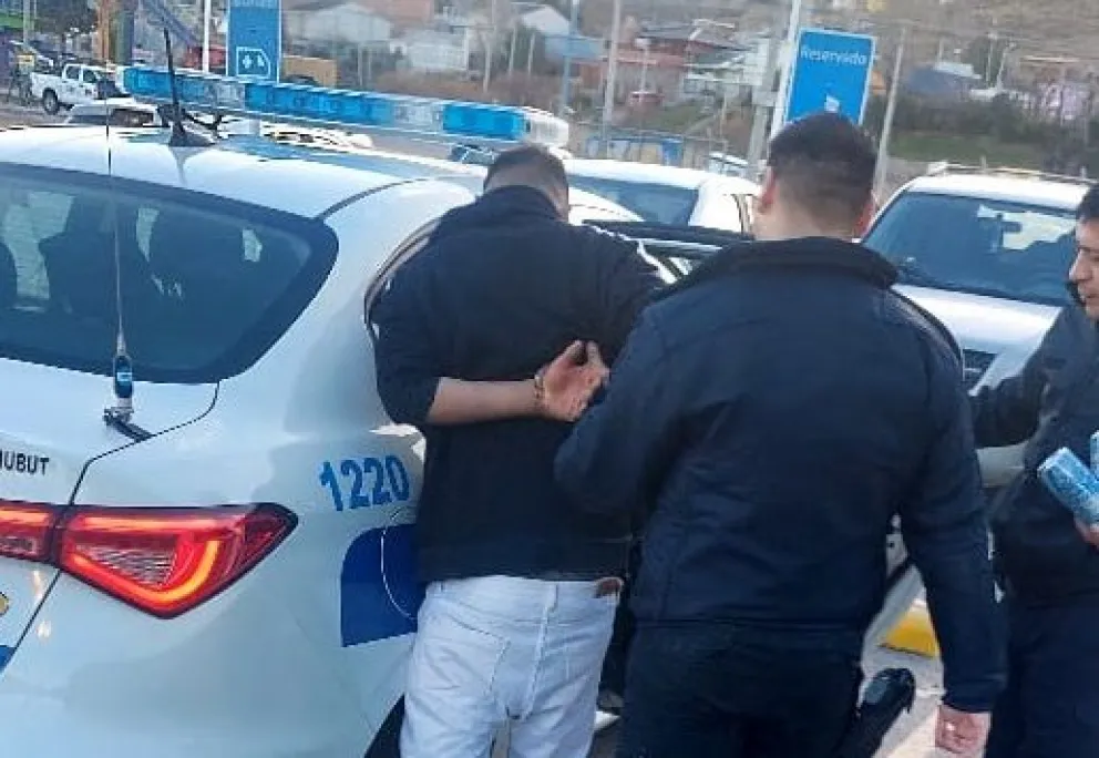 Dos detenidos en distintos hechos por robar en supermercados
