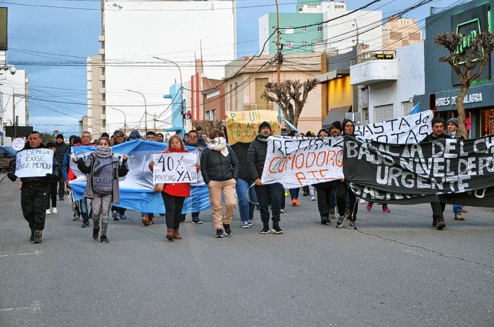 Policías en estado de alerta: “La situación se hace insostenible y el Gobierno no nos atiende” dijo Rocha