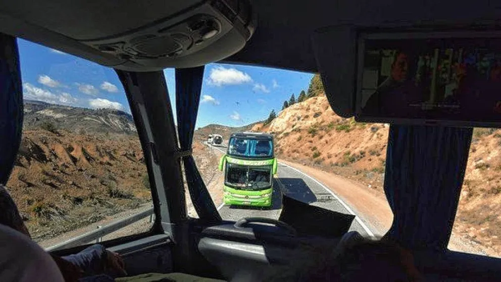 El transporte de pasajeros de larga distancia funciona con demoras en el ingreso a la ciudad desde el norte