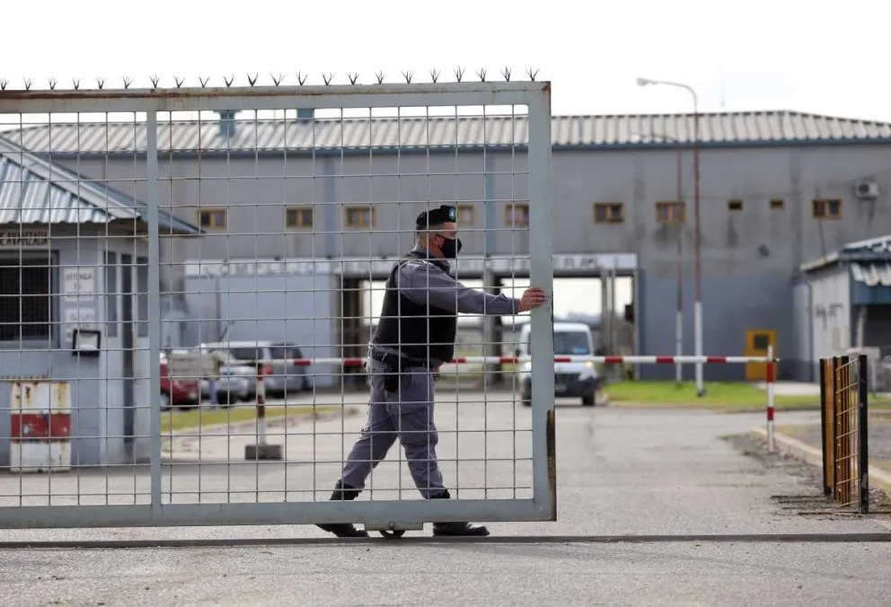 Advierten que los presos de cárceles federales podrían quedarse sin comida: Temen posibles motines