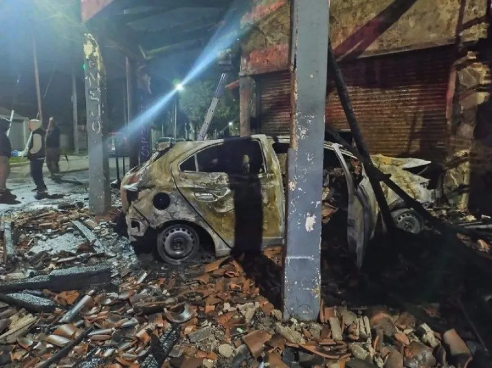 Insólito hecho en El Palomar: un camillero le robó el auto a un médico, chocó y el profesional lo auxilió