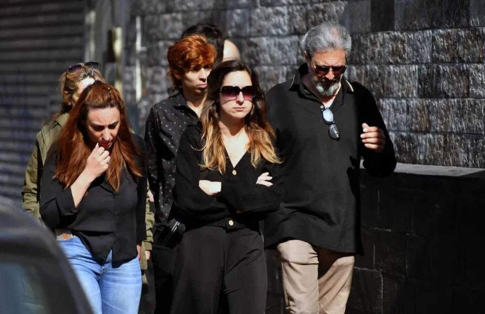 Profundo dolor en el velatorio de Barbieri: familiares y amigos despidieron al ingeniero asesinado en Palermo
