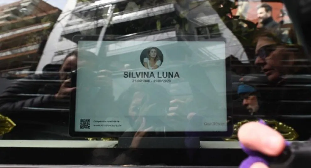 El último adiós a Silvina Luna en el Cementerio de la Chacarita