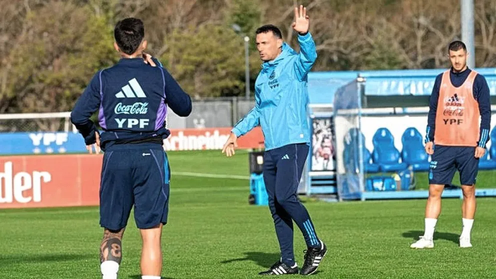 Lionel Scaloni dio una sorpresa en la última práctica antes del duelo ante Ecuador