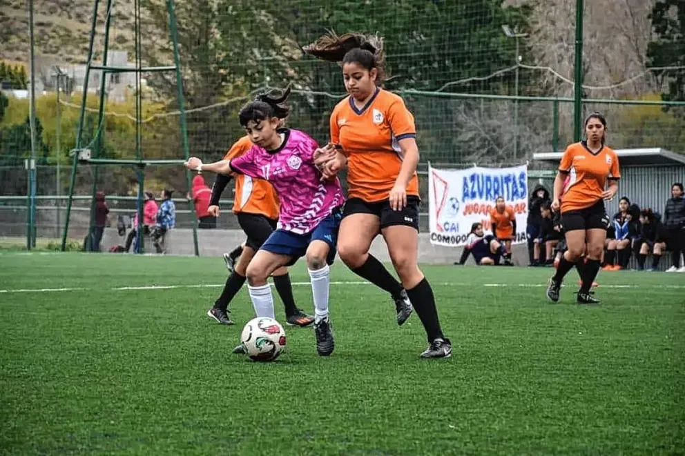 El futbol femenino larga la temporada