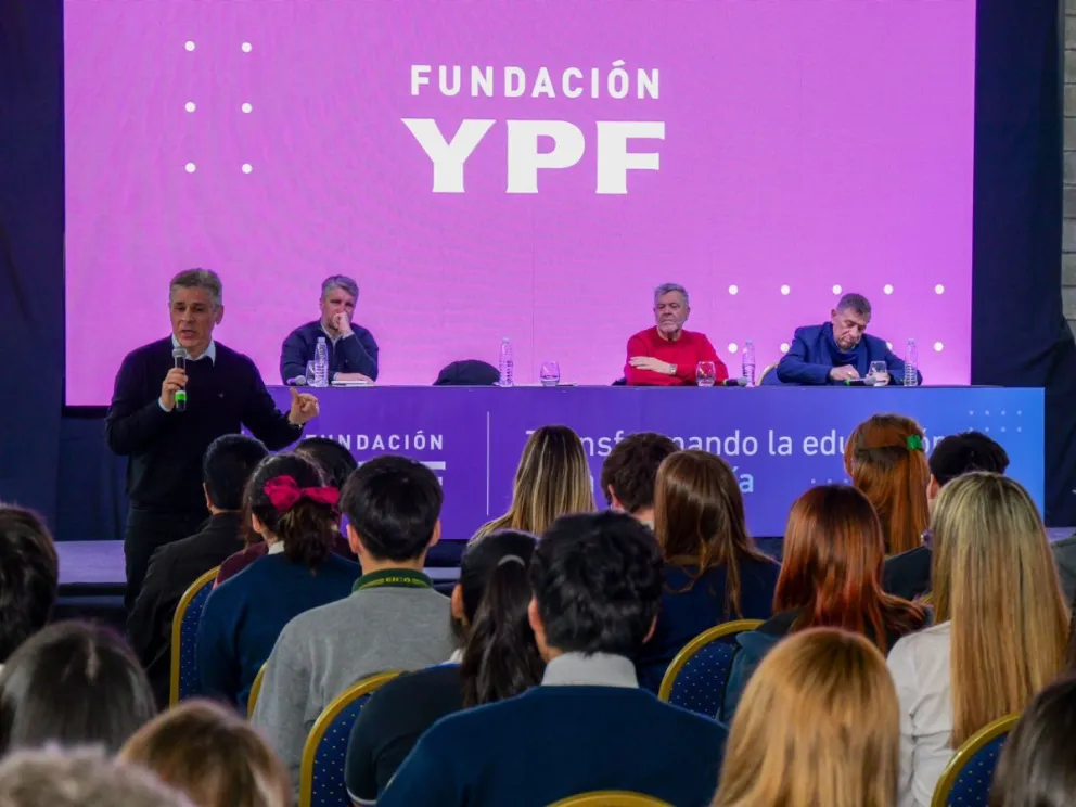 Fundación YPF presentó el Plan “Transformar la Educación para la Energía”