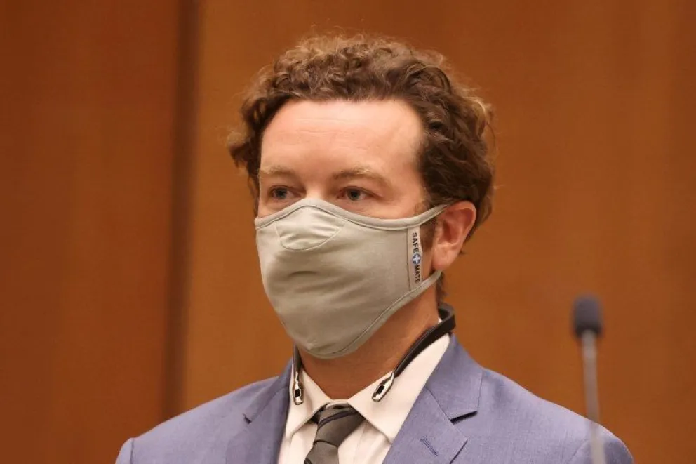Condenaron al actor de la serie "That 70´s Show" a cadena perpetua por violador