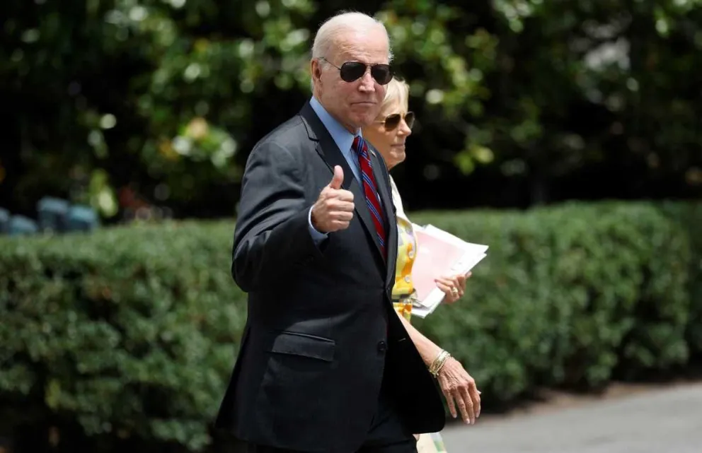 Biden se reunió con el primer ministro chino Li y afirmó que una invasión a Taiwán es menos probable por crisis económica