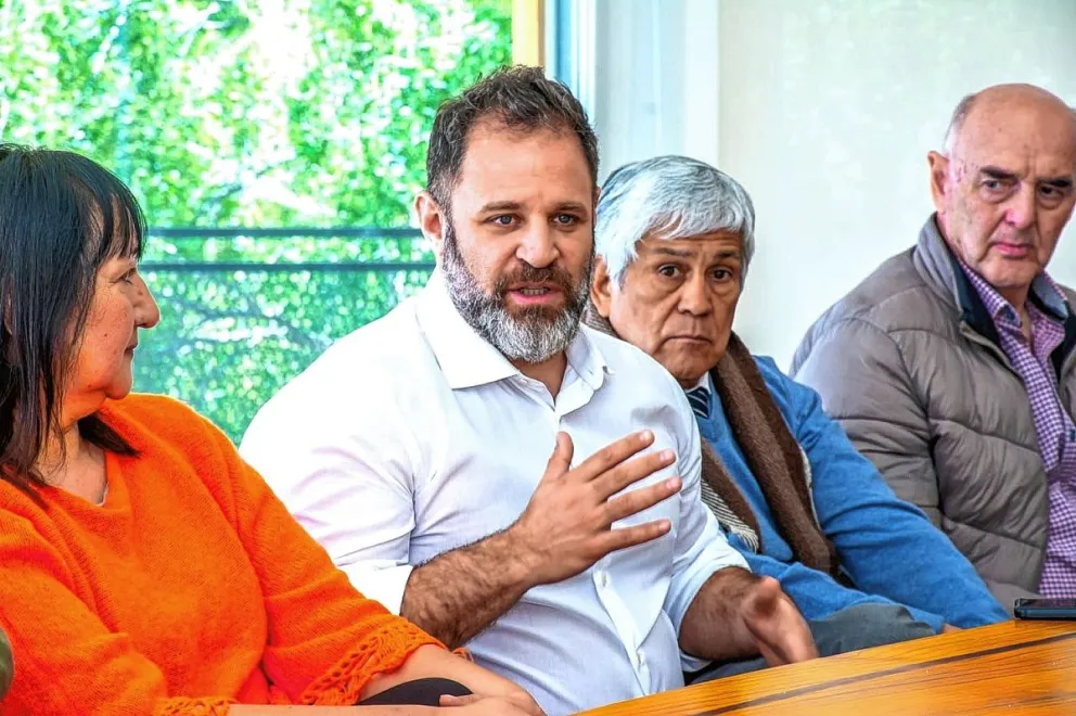 En encuentro con Glinski, intendentes convocaron a la unidad y la militancia por ‘Massa Presidente’