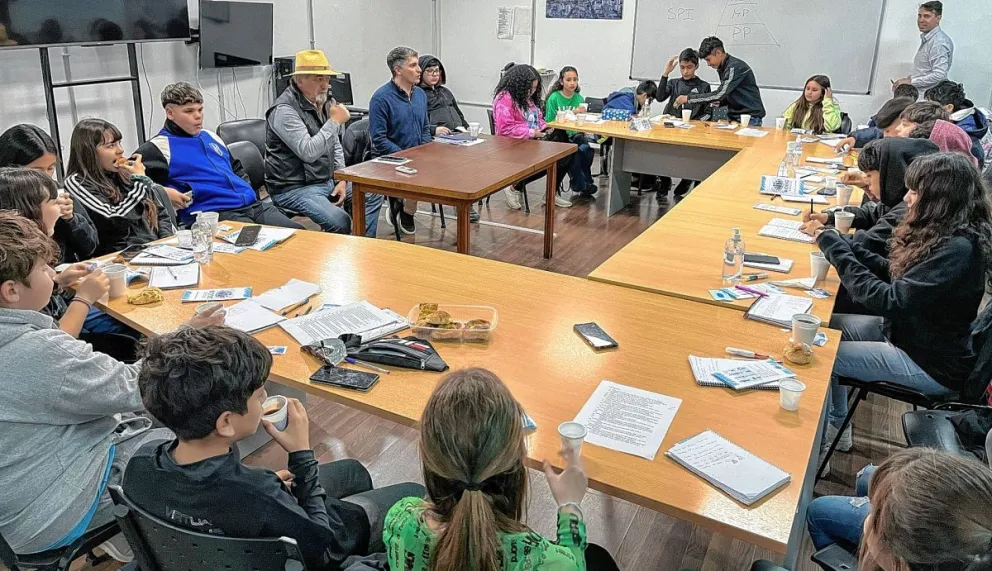 La Oficina de Derechos y Garantías y el viceintendente mantuvieron un encuentro con estudiantes del CUP