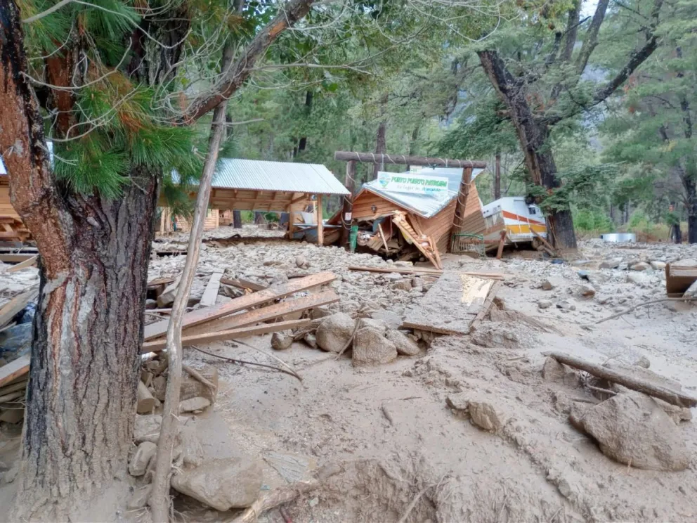Las lluvias del “alerta roja” causaron estragos en la Comarca Andina