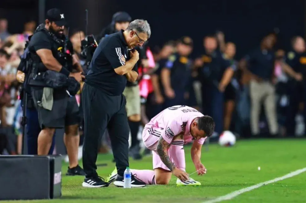 Martino pone en duda la presencia de Messi en el Inter Miami: "Hay que cuidarlo"