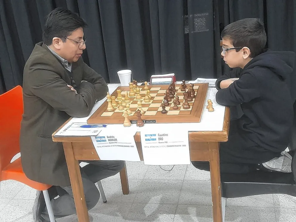 Faustino Oro en partida clave ante el GM cubano Neuris Delgado