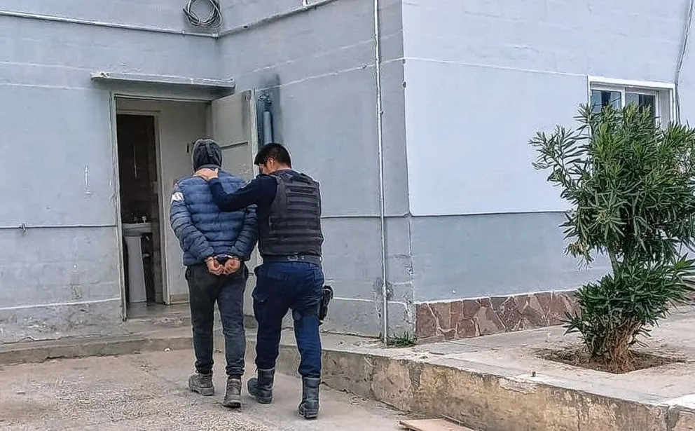 Detuvieron a un joven de 17 años con una tumbera
