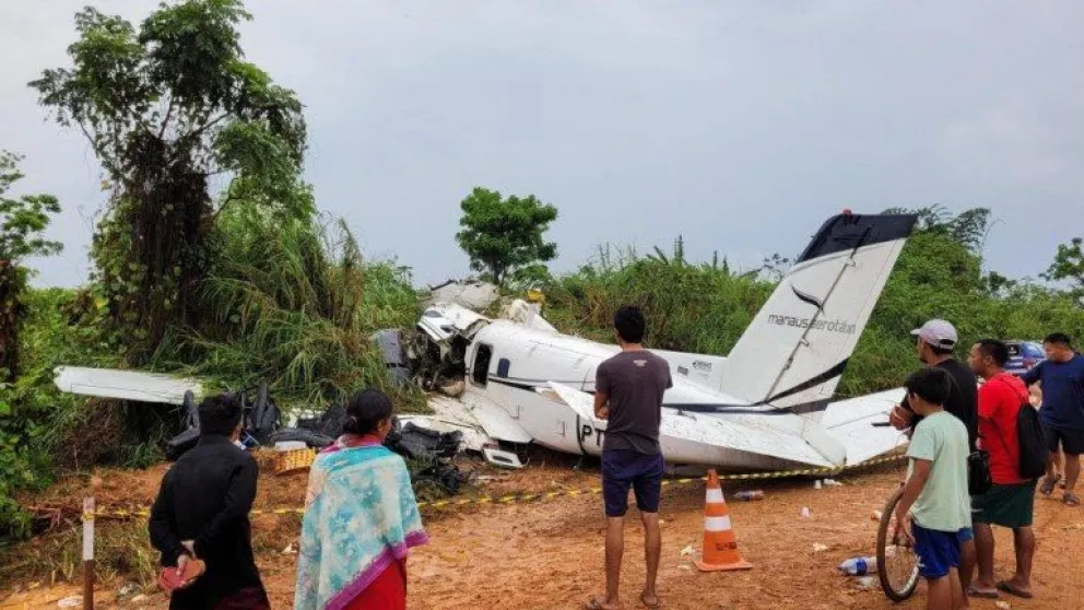 Tragedia aérea en Brasil: murieron 14 personas al estrellarse un avión en la selva del Amazonas