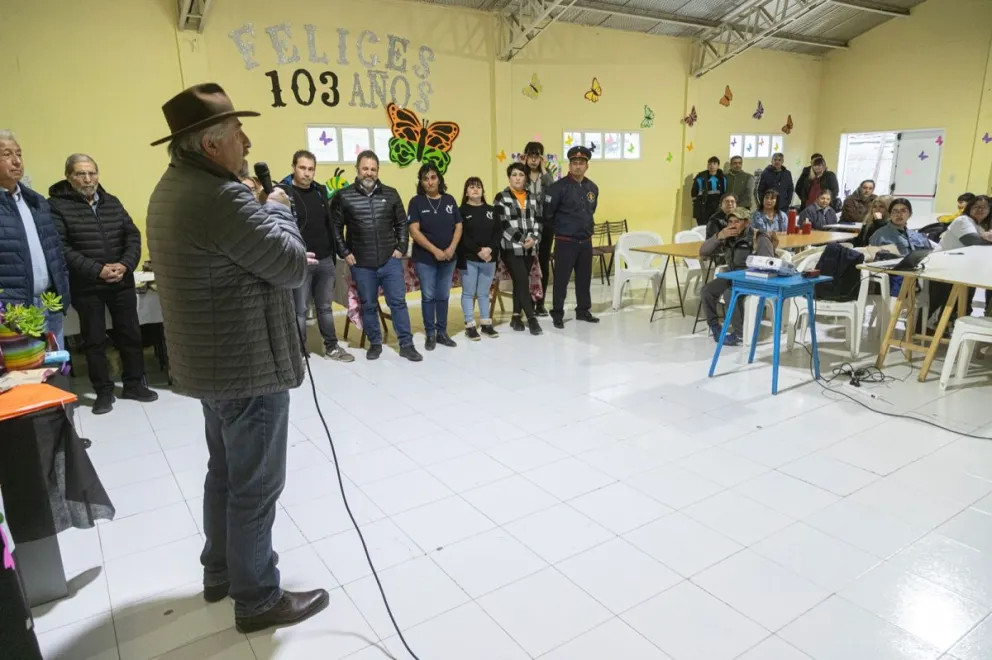 El Municipio acompañó el 103° Aniversario del barrio Sarmiento