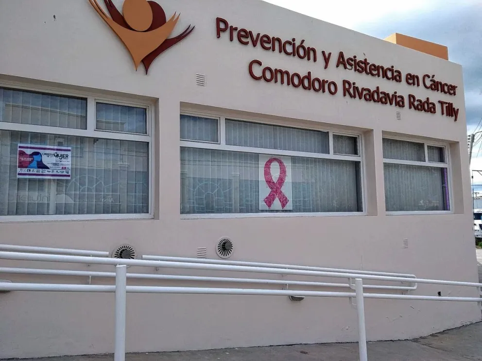 Hoy comienzan a entregar turnos para mamografías gratuitas destinadas a mujeres sin obra social
