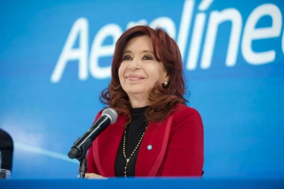 Cristina Kirchner reaparecerá en un acto el próximo sábado 