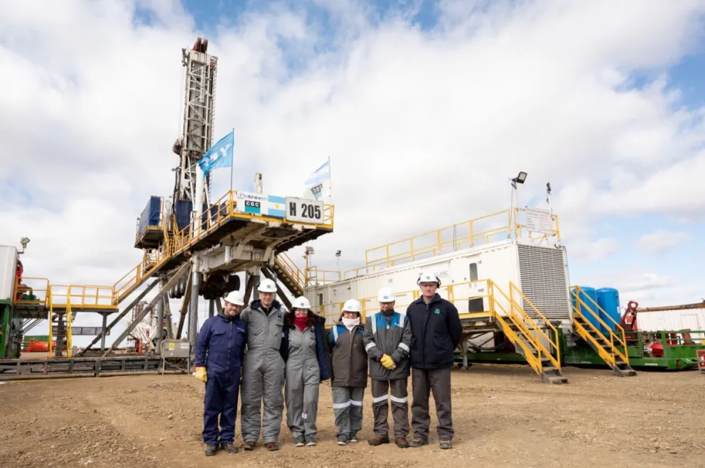 YPF y CGC activan el primer pozo no convencional en Palermo Aike