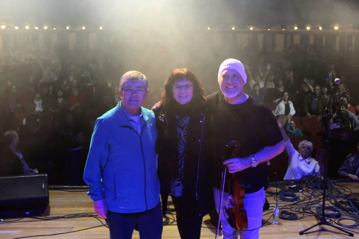 Gran fiesta en el Teatro Español celebrando el Día del Jubilado