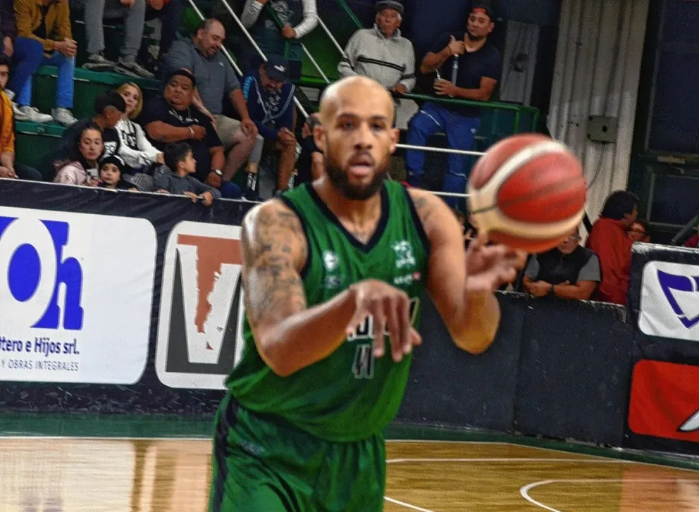 Gimnasia ya entrena con plantel completo