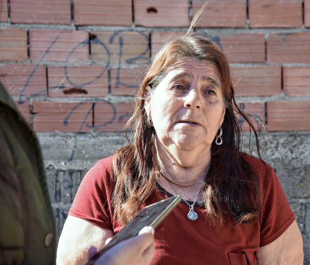 Se le está partiendo la casa y pide ayuda y asesoramiento