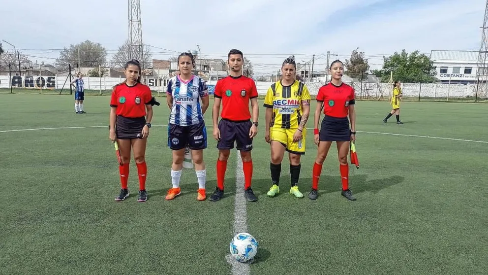 Ferro sufrió una dura derrota