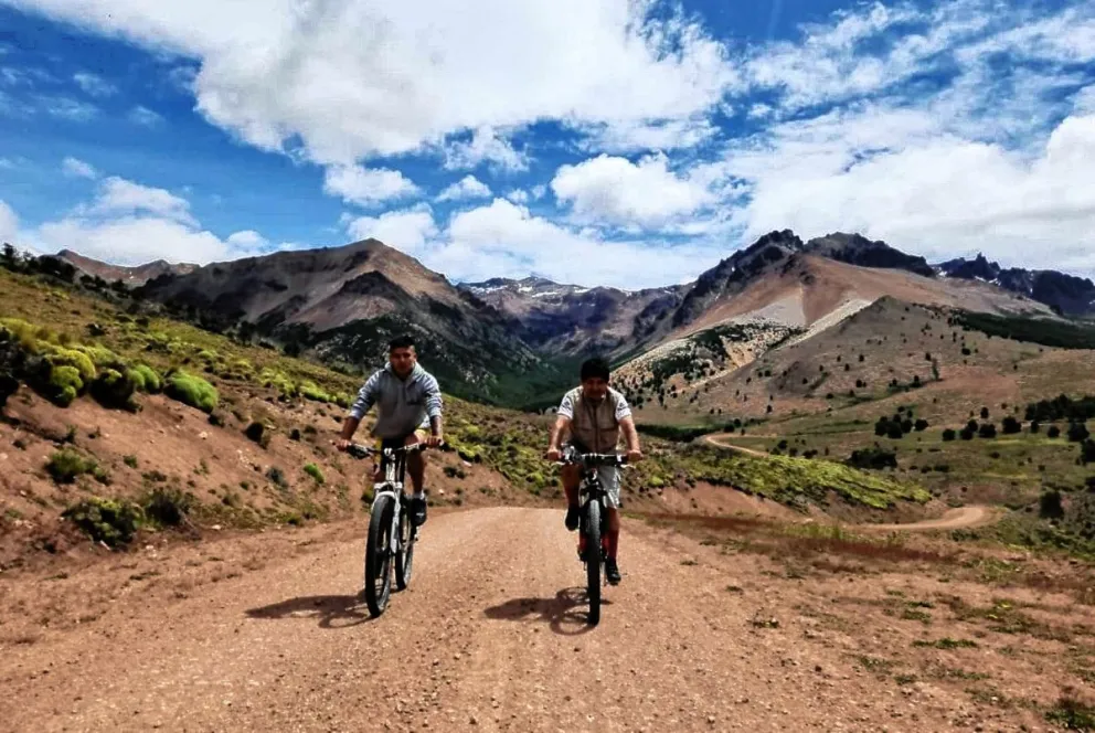 Los Antiguos se prepara para la emocionante “Bajada del Zeballos” en Mountain Bike