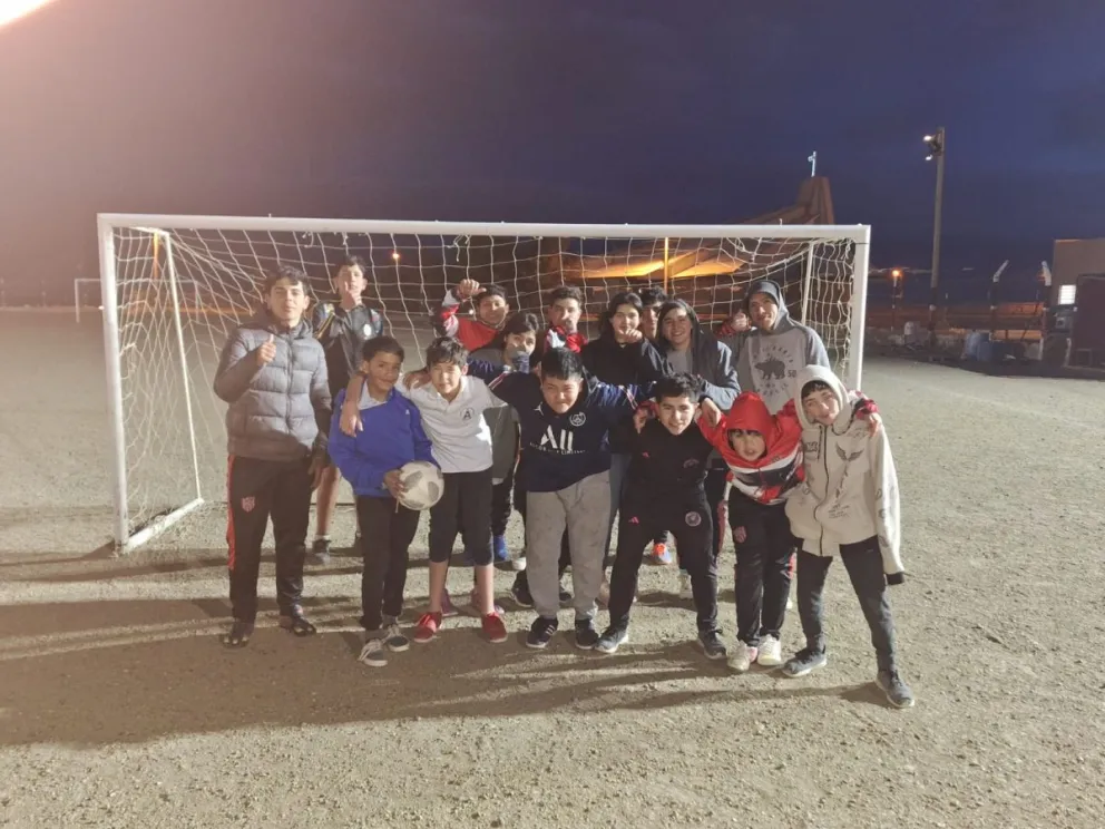 Comenzó la campaña “Si colgaste los botines, donalos”