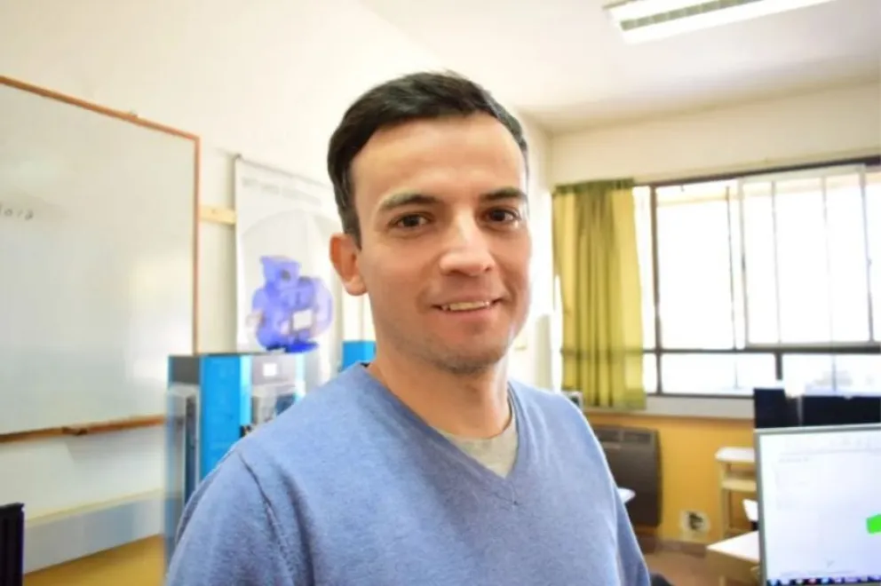 Un profesor de Bariloche fue seleccionado entre los 50 mejores docentes del mundo