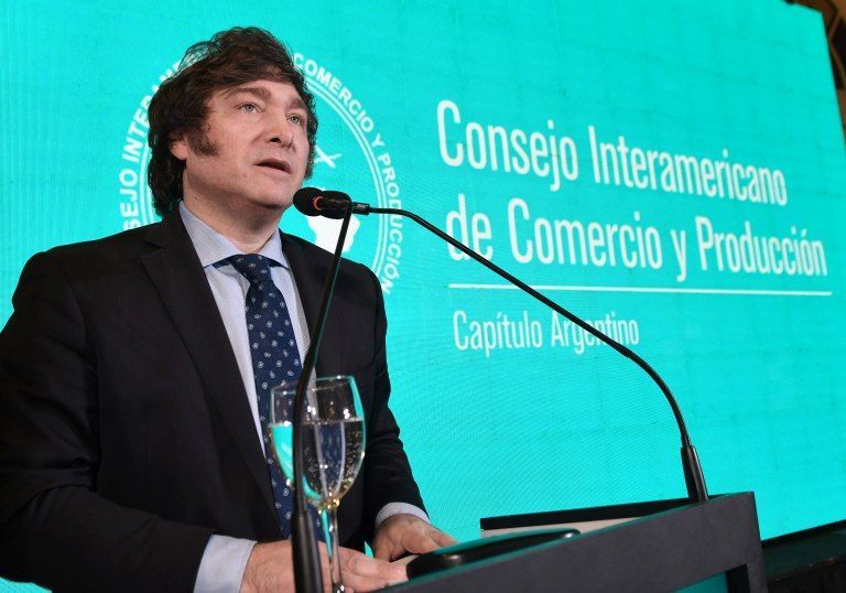 Un periodista de la CNN cuestionó a Milei por cancelarle una entrevista a último momento