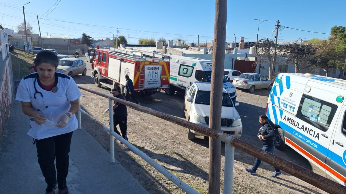 Un estudiante de 12 años trepó al entretecho de su escuela, cayó y terminó hospitalizado