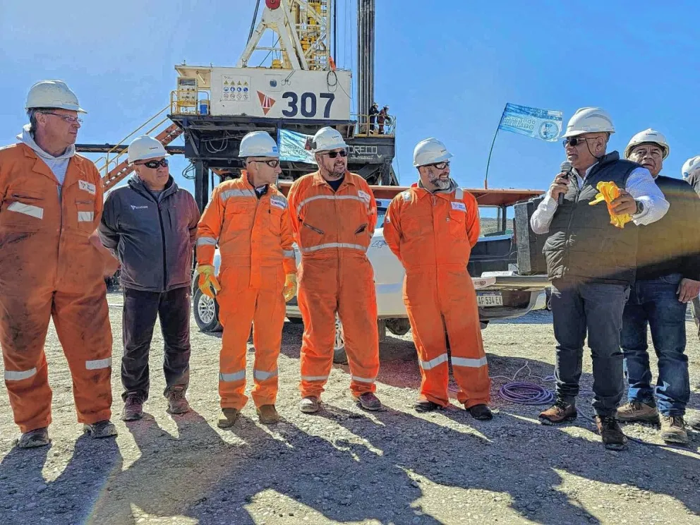 Junto a petroleros, Glinski celebró la eliminación de ganancias, y aseguró que “los que votaron en contra, no tienen excusas”