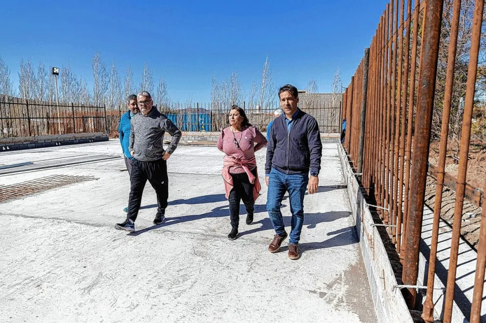 El Municipio avanza con la construcción del playón deportivo en el barrio Bella Vista Oeste