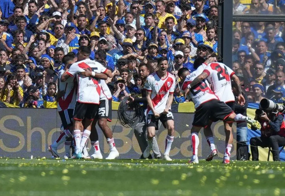 River se quedó con el Superclásico al vencer a Boca, y lo llenó de dudas para la Copa Libertadores