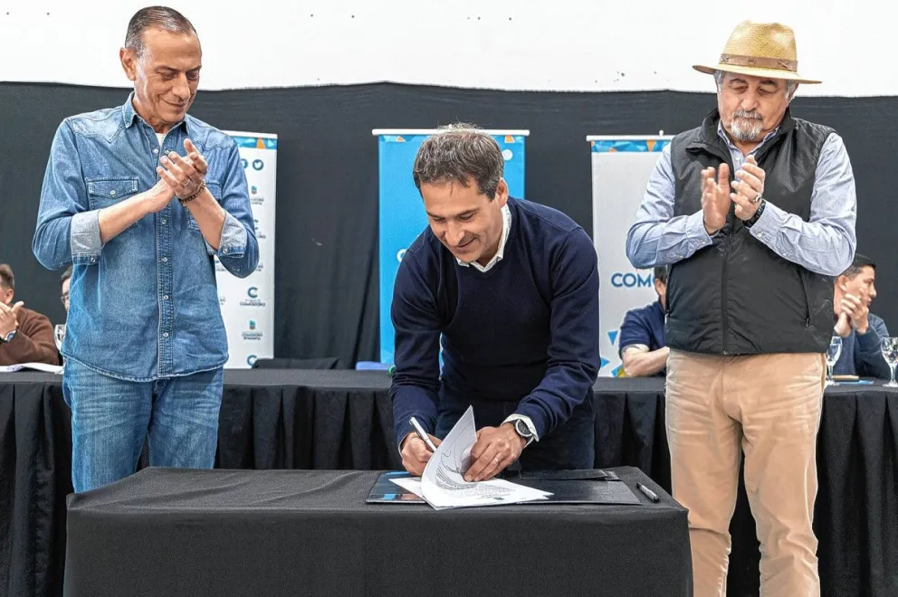 Se firmó el inicio de obra de la primera etapa del Camino de Circunvalación