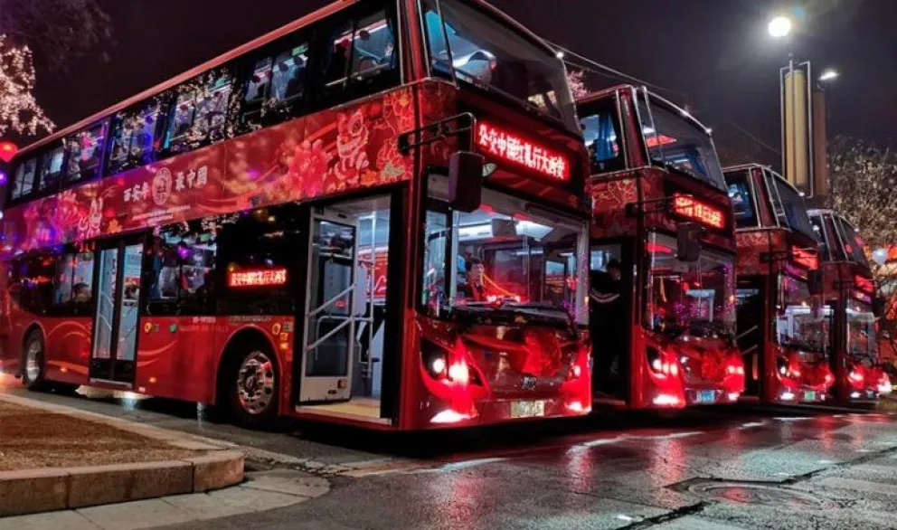 Chile pondrá a prueba ómnibus chinos doble piso eléctricos