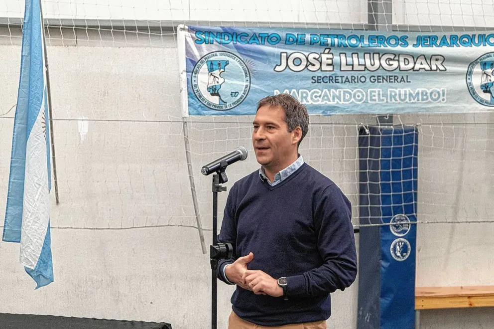 Luque contestó a los dichos de Arcioni: “Bienvenido a Comodoro, después de un mes que se nos rompió la ruta”