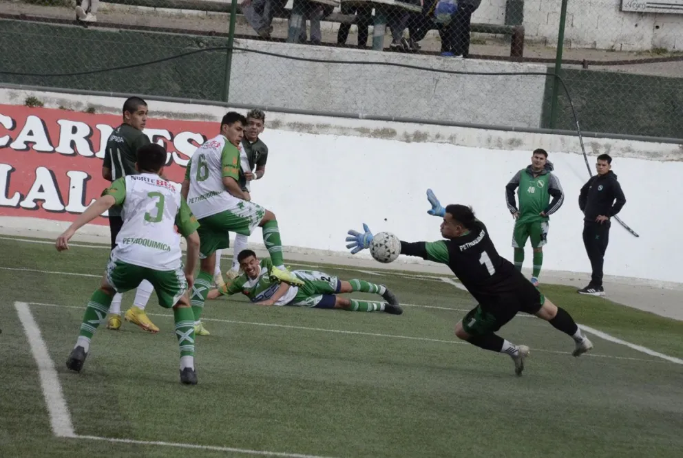 Fútbol Categoría A: Empate entre el puntero Petro y Laprida
