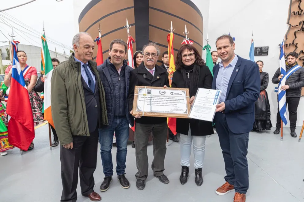 El Municipio acompañó el centenario de la Asociación Portuguesa