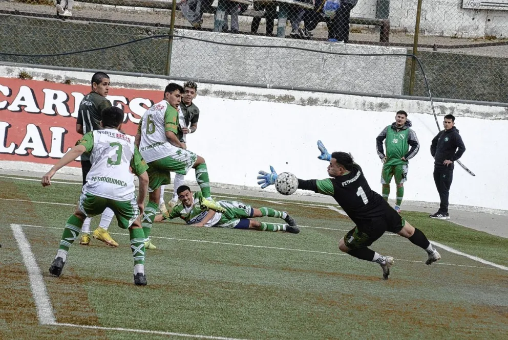 Petroquímica no pudo sostener un 3 a 1