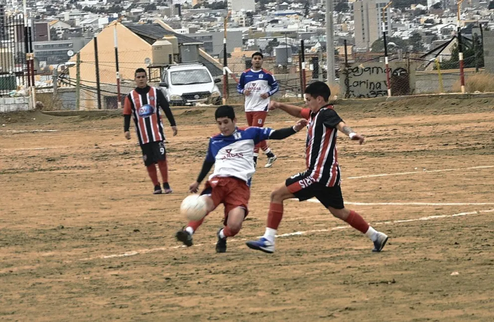 Tiro Federal y Caleta Córdova, por la noche
