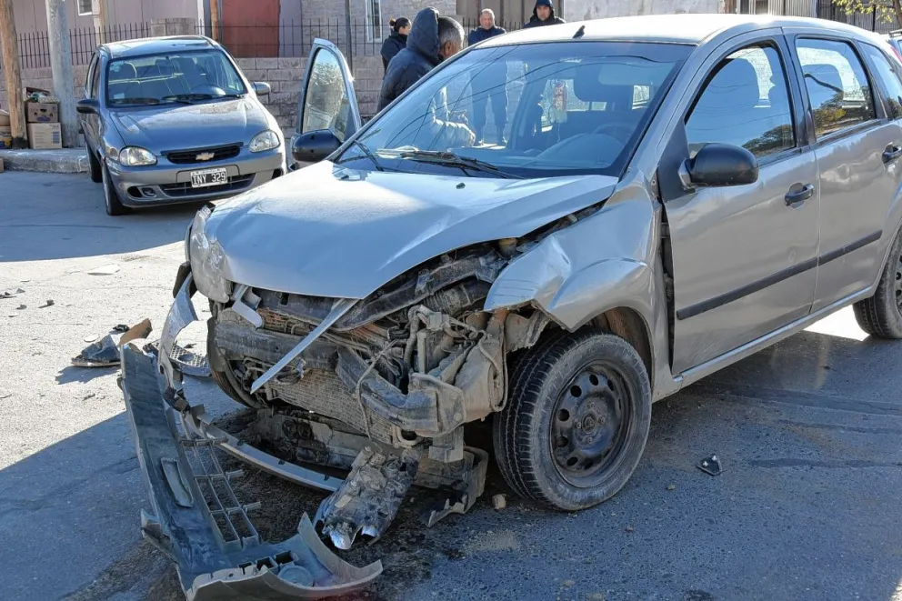 Una mujer fue derivada al hospital tras un choque en Escalada y Ramos Mejía