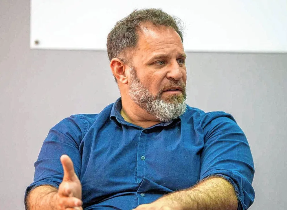 Glinski: “Milei está sembrando terrorismo financiero y Treffinger no dice nada, no le conocemos la voz”