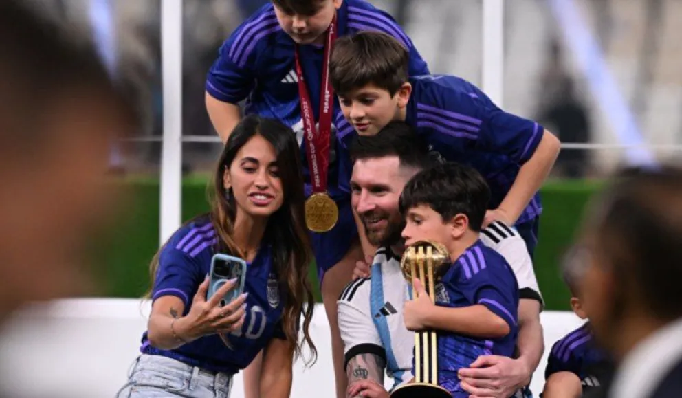 River le obsequió un palco a Messi y su familia